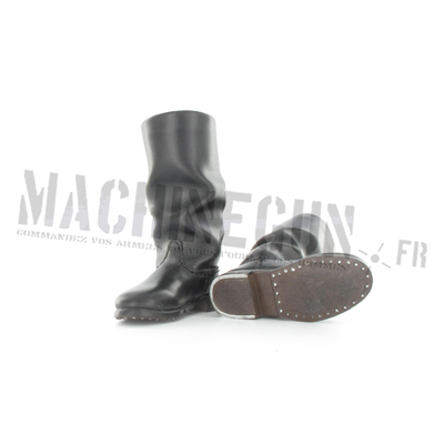 Leather russian black boots Sapogi