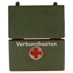Boîte médicale métallique verte avec croix rouge