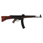German StG 44 / MP 44 assault rifle with magazine