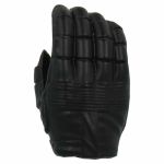 Mano con guante negro