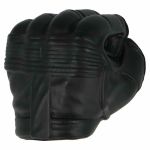 Mano con guante negro