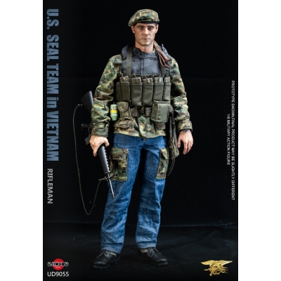 U.S. SEAL Team in Vietnam Rifleman